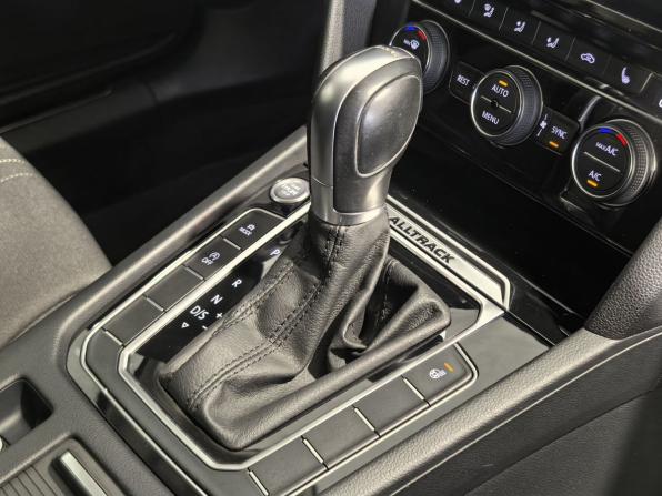 Volkswagen Passat B8 с пробегом 2018 года, цена 2 949 900 рублей, 113992 км, универсал, Автокод Объявления