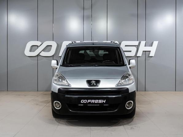 Peugeot Partner II с пробегом 2009 года, цена 799 000 рублей, 194845 км, компактвэн, Автокод Объявления