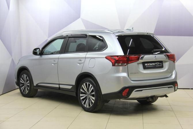 Mitsubishi Outlander III Рестайлинг 3 с пробегом 2020 года, цена 2 326 400 рублей, 82024 км, внедорожник, Автокод Объявления