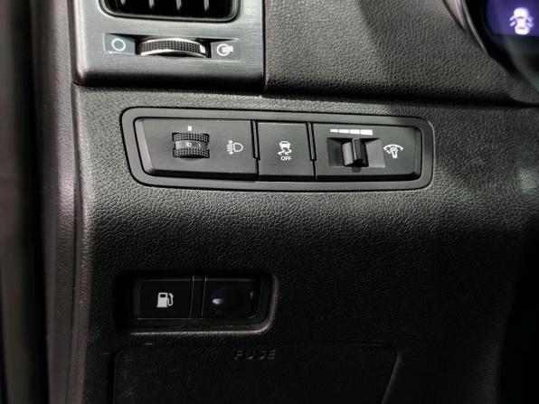Hyundai Sonata VI (YF) с пробегом 2011 года, цена 999 000 рублей, 170787 км, седан, Автокод Объявления