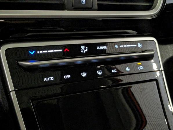 Kia KX3 с пробегом 2020 года, цена 2 065 000 рублей, 42237 км, внедорожник, Автокод Объявления