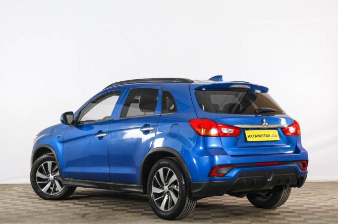 Mitsubishi ASX I Рестайлинг 2 с пробегом 2018 года, цена 1 559 000 рублей, 193696 км, внедорожник, Автокод Объявления