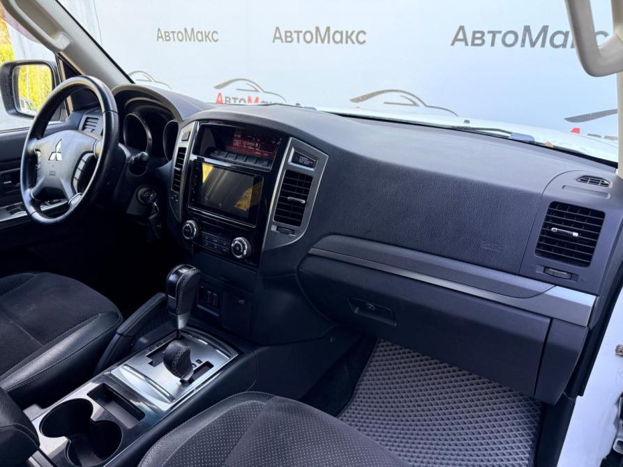 Mitsubishi Pajero IV Рестайлинг 2 Тюмень  - изображение 9