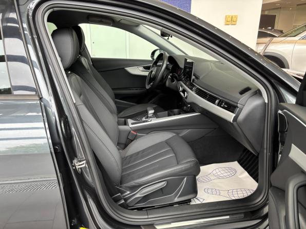 Audi A4 V (B9) Рестайлинг с пробегом 2021 года, цена 3 130 000 рублей, 47056 км, седан, Автокод Объявления