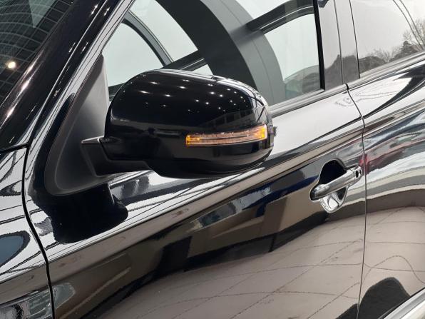Mitsubishi Outlander III Рестайлинг 2 с пробегом 2017 года, цена 2 045 000 рублей, 102215 км, внедорожник, Автокод Объявления