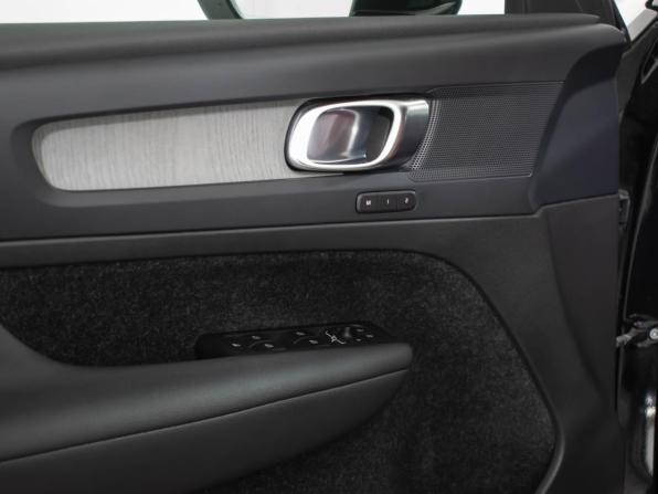 Volvo XC40 I с пробегом 2021 года, цена 3 237 000 рублей, 53469 км, внедорожник, Автокод Объявления