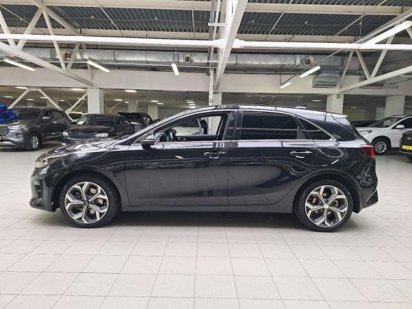 Kia Ceed III с пробегом 2018 года, цена 1 640 000 рублей, 96050 км, хэтчбек, Автокод Объявления