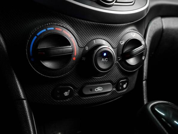 Hyundai Solaris I Рестайлинг с пробегом 2015 года, цена 1 099 000 рублей, 114648 км, седан, Автокод Объявления