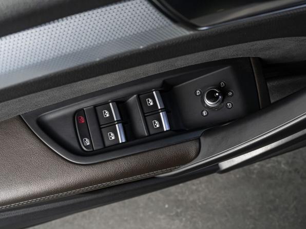 Audi Q5 II (FY) Рестайлинг с пробегом 2021 года, цена 4 349 000 рублей, 139201 км, внедорожник, Автокод Объявления