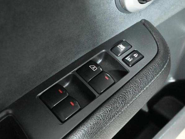 Nissan Tiida I Рестайлинг с пробегом 2013 года, цена 780 000 рублей, 178951 км, хэтчбек, Автокод Объявления