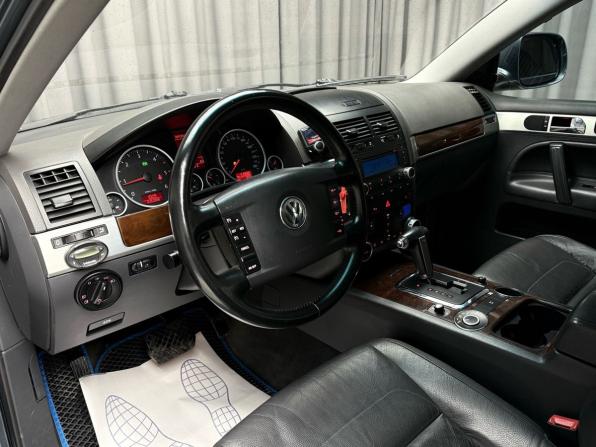 Volkswagen Touareg I Рестайлинг с пробегом 2007 года, цена 1 299 000 рублей, 310985 км, внедорожник, Автокод Объявления