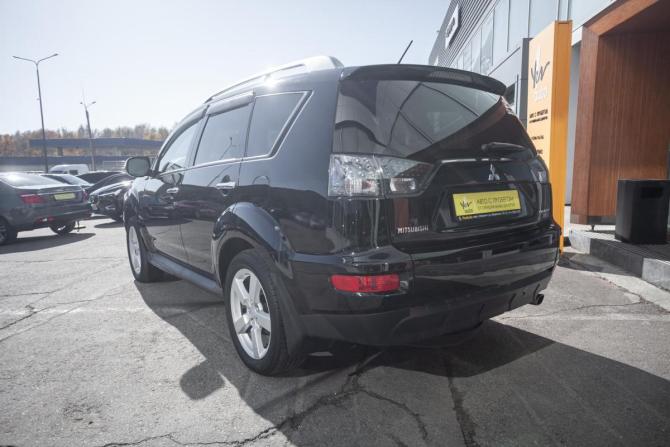 Mitsubishi Outlander II Рестайлинг с пробегом 2010 года, цена 1 325 000 рублей, 125000 км, внедорожник, Автокод Объявления