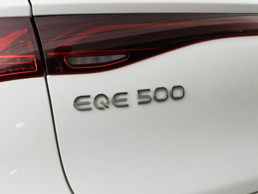 Mercedes-Benz EQE SUV Москва  - изображение 6