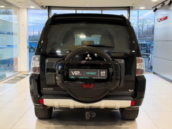 Mitsubishi Pajero IV с пробегом 2011 года, цена 2 150 000 рублей, 217222 км, внедорожник, Автокод Объявления