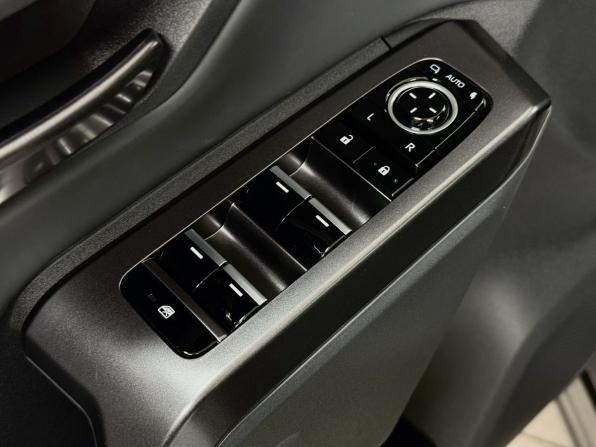 Toyota RAV4 VI (XA60) с пробегом 2026 года, цена 4 500 000 рублей, 17 км, внедорожник, Автокод Объявления