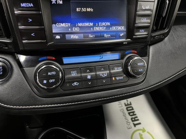 Toyota RAV4 IV (XA40) Рестайлинг с пробегом 2016 года, цена 1 895 000 рублей, 174819 км, внедорожник, Автокод Объявления