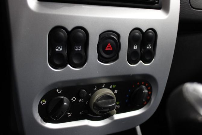 Renault Sandero I с пробегом 2011 года, цена 549 000 рублей, 149827 км, хэтчбек, Автокод Объявления
