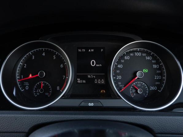 Volkswagen Golf VII с пробегом 2014 года, цена 1 600 000 рублей, 48316 км, универсал, Автокод Объявления