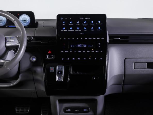 Hyundai Staria I с пробегом 2021 года, цена 5 044 000 рублей, 68280 км, минивэн, Автокод Объявления