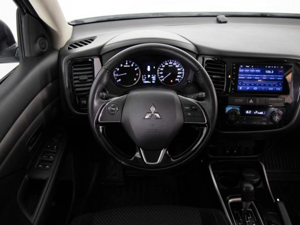Mitsubishi Outlander III Рестайлинг 2 с пробегом 2018 года, цена 1 899 000 рублей, 110978 км, внедорожник, Автокод Объявления