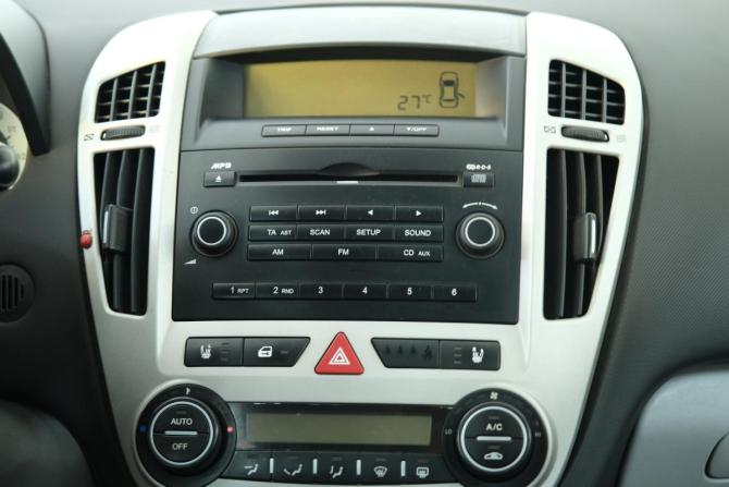 Kia Ceed I с пробегом 2007 года, цена 699 000 рублей, 255000 км, хэтчбек, Автокод Объявления