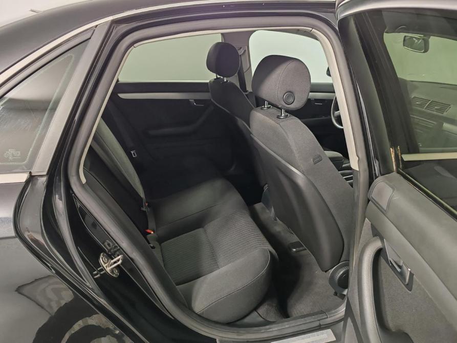 Audi A4 III (B7) Москва  - изображение 22