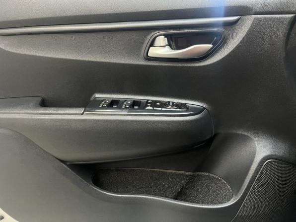 Kia Rio IV Рестайлинг с пробегом 2020 года, цена 1 435 000 рублей, 160399 км, седан, Автокод Объявления