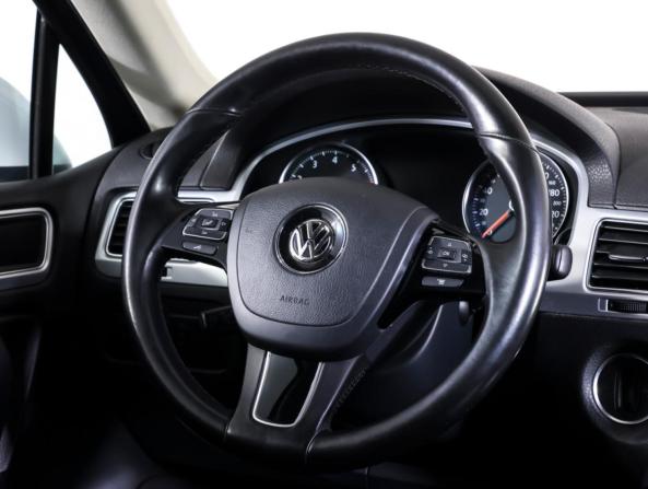 Volkswagen Touareg II Рестайлинг с пробегом 2017 года, цена 2 723 000 рублей, 181430 км, внедорожник, Автокод Объявления