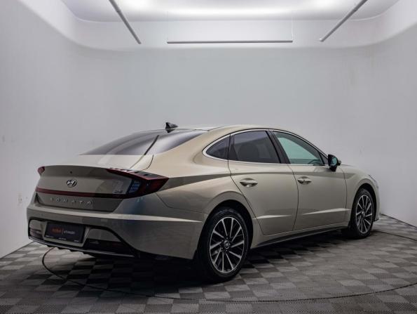 Hyundai Sonata VIII (DN8) с пробегом 2022 года, цена 2 534 000 рублей, 61700 км, седан, Автокод Объявления