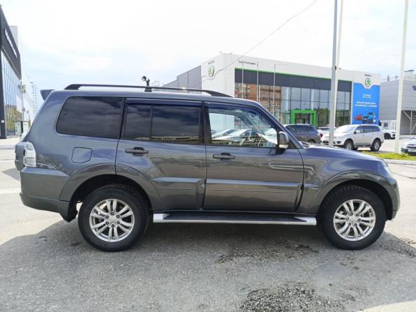 Mitsubishi Pajero IV Рестайлинг 1 с пробегом 2013 года, цена 2 145 000 рублей, 235795 км, внедорожник, Автокод Объявления