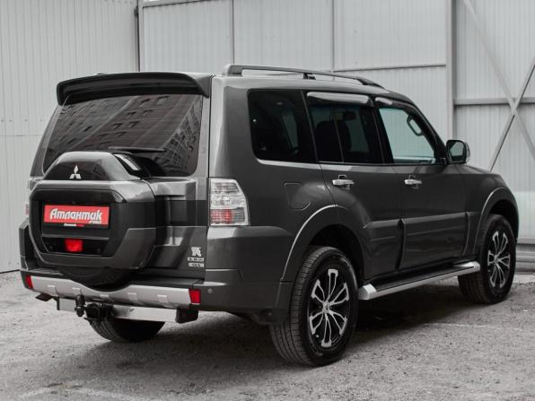 Mitsubishi Pajero IV Рестайлинг 2 с пробегом 2017 года, цена 2 790 000 рублей, 127896 км, внедорожник, Автокод Объявления