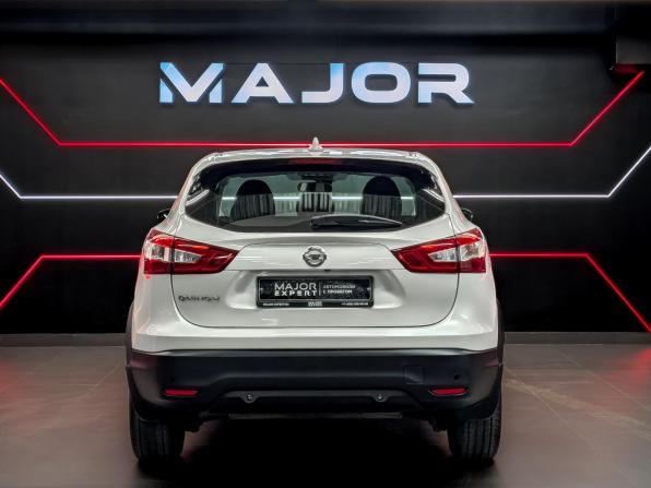 Nissan Qashqai II с пробегом 2017 года, цена 1 790 000 рублей, 64996 км, внедорожник, Автокод Объявления