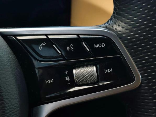 Hongqi H5 II с пробегом 2023 года, цена 2 800 000 рублей, 50861 км, седан, Автокод Объявления