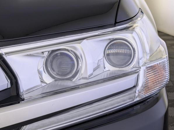 Toyota Land Cruiser 200 Series Рестайлинг 2 с пробегом 2016 года, цена 5 799 000 рублей, 107558 км, внедорожник, Автокод Объявления