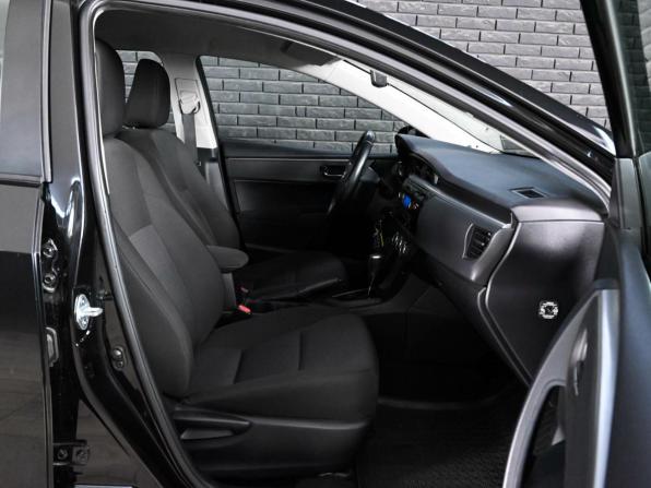 Toyota Corolla XI (E160 E170 E180) с пробегом 2015 года, цена 1 560 000 рублей, 81173 км, седан, Автокод Объявления