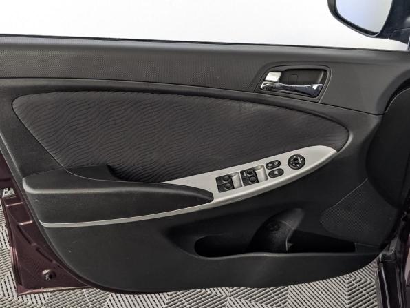 Hyundai Solaris I с пробегом 2012 года, цена 870 000 рублей, 82943 км, седан, Автокод Объявления