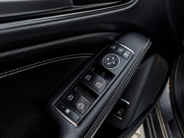 Mercedes-Benz CLA I (C117 X117) с пробегом 2013 года, цена 1 695 000 рублей, 208503 км, седан, Автокод Объявления