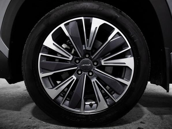 JETOUR DASHING I с пробегом 2023 года, цена 2 099 000 рублей, 69466 км, внедорожник, Автокод Объявления