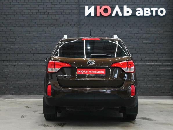 Kia Sorento II Рестайлинг с пробегом 2014 года, цена 1 640 000 рублей, 174965 км, внедорожник, Автокод Объявления