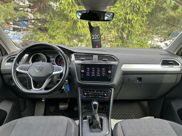 Volkswagen Tiguan II Рестайлинг с пробегом 2021 года, цена 2 469 000 рублей, 114293 км, внедорожник, Автокод Объявления