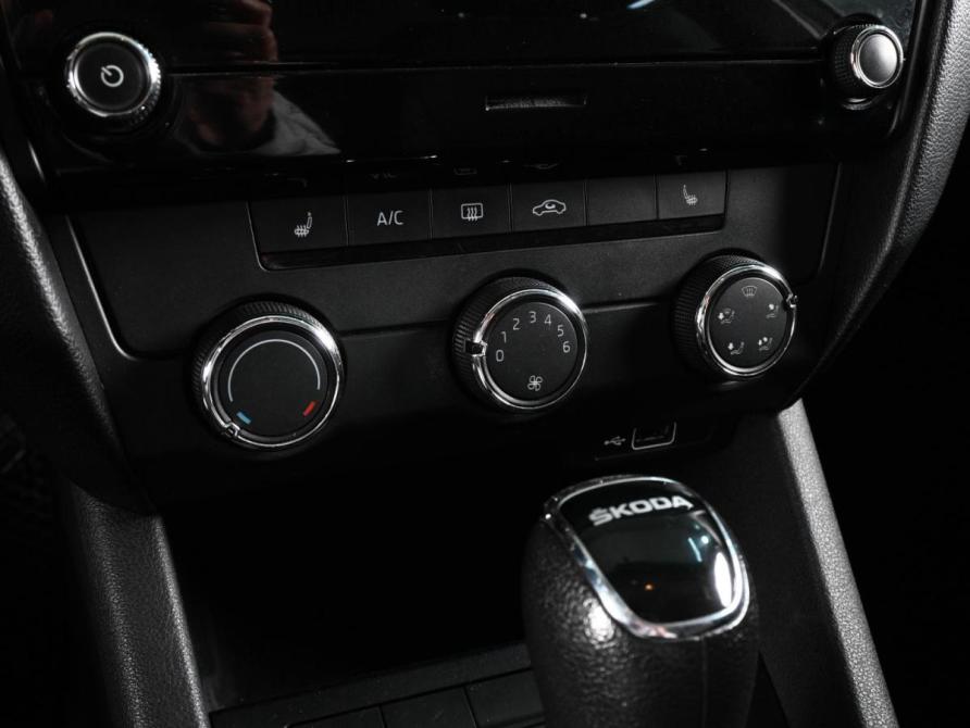 Skoda Octavia III (A7) Рестайлинг Ростов-на-Дону  - изображение 14