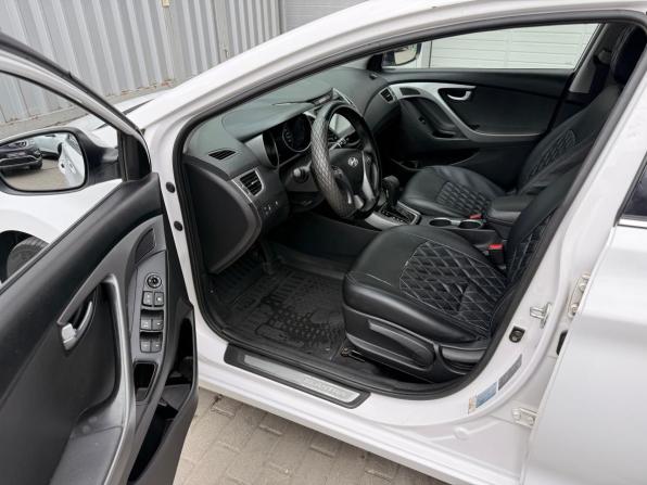 Hyundai Elantra V (MD) Рестайлинг с пробегом 2015 года, цена 1 235 000 рублей, 128970 км, седан, Автокод Объявления