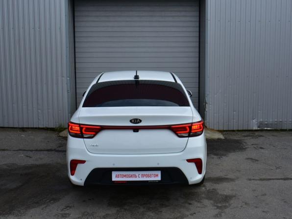 Kia Rio IV с пробегом 2017 года, цена 999 000 рублей, 196517 км, седан, Автокод Объявления
