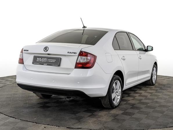 Skoda Rapid I Рестайлинг с пробегом 2018 года, цена 1 479 500 рублей, 51753 км, лифтбек, Автокод Объявления