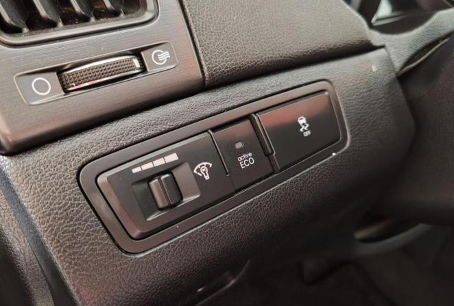 Hyundai Sonata VI (YF) с пробегом 2012 года, цена 1 190 000 рублей, 258842 км, седан, Автокод Объявления