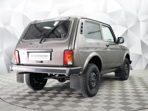 Lada (ВАЗ) Niva Legend с пробегом 2024 года, цена 989 000 рублей, 8000 км, внедорожник, Автокод Объявления