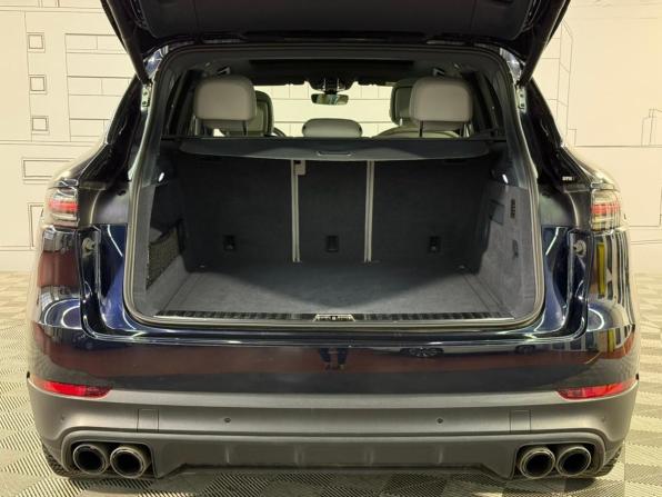 Porsche Cayenne III с пробегом 2021 года, цена 10 900 000 рублей, 54713 км, внедорожник, Автокод Объявления