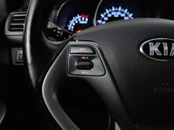 Kia Rio III Рестайлинг с пробегом 2016 года, цена 985 000 рублей, 117279 км, седан, Автокод Объявления