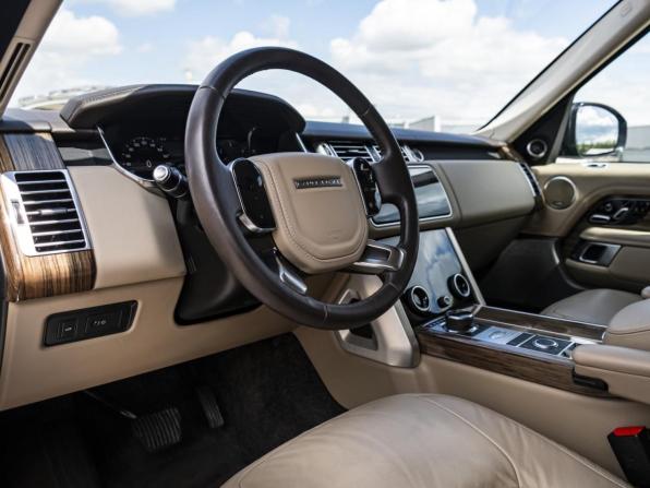 Land Rover Range Rover IV Рестайлинг с пробегом 2018 года, цена 5 330 000 рублей, 109859 км, внедорожник, Автокод Объявления