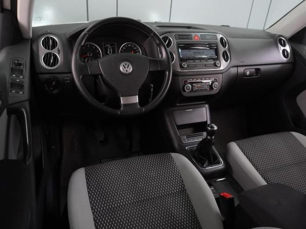 Volkswagen Tiguan I с пробегом 2010 года, цена 869 000 рублей, 206253 км, внедорожник, Автокод Объявления